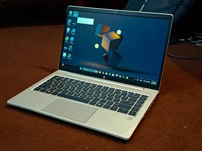 HP ProBook 440 G8 | i5 11th Gen | Iris Xe | 8, 256GB NVMe | 180° Hinge