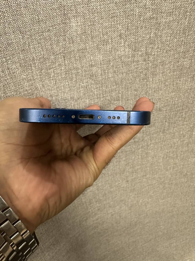 Apple iPhone 12 2