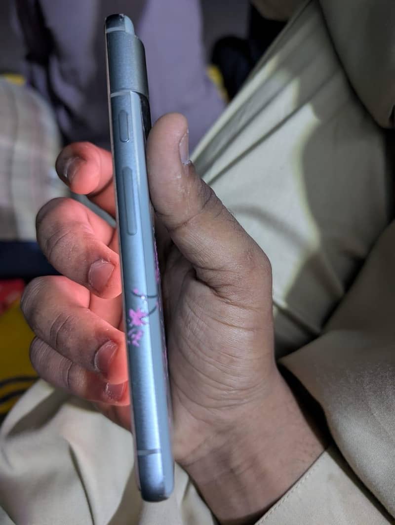 pixel 8 3