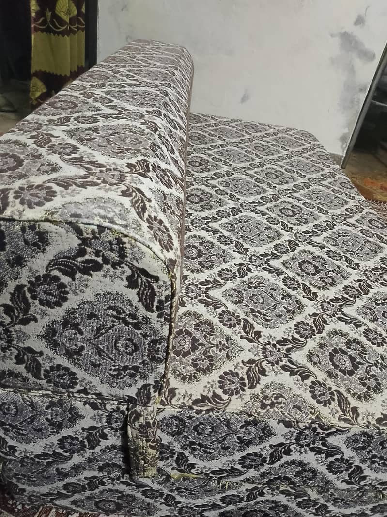 Sofa Cumbed 1