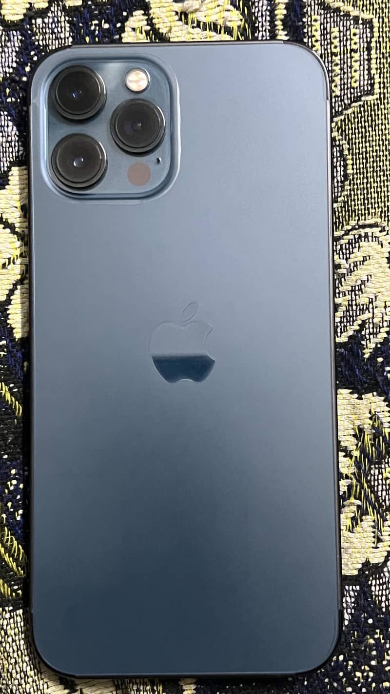 iPhone 12 Pro Max 0
