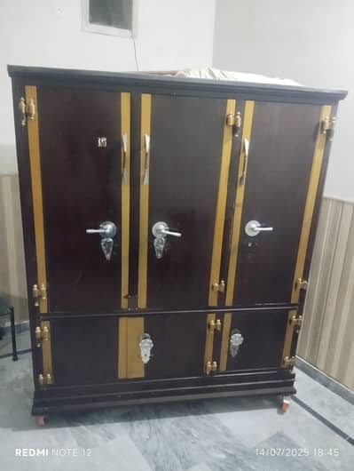 Iron Safe Almri