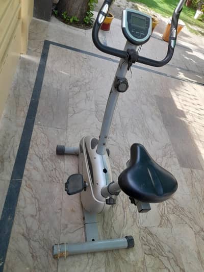 Magnetic Exercise Gym Fitness Stationery Cardio Cycle Machine
