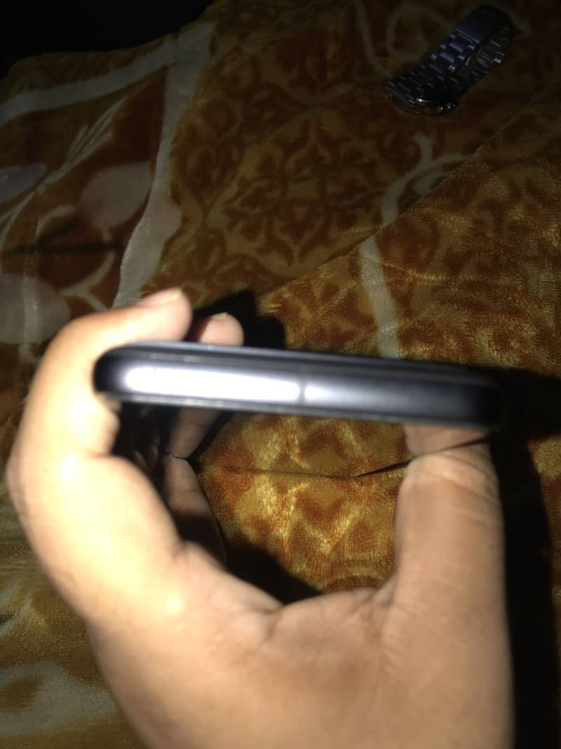 Google pixel 8 3