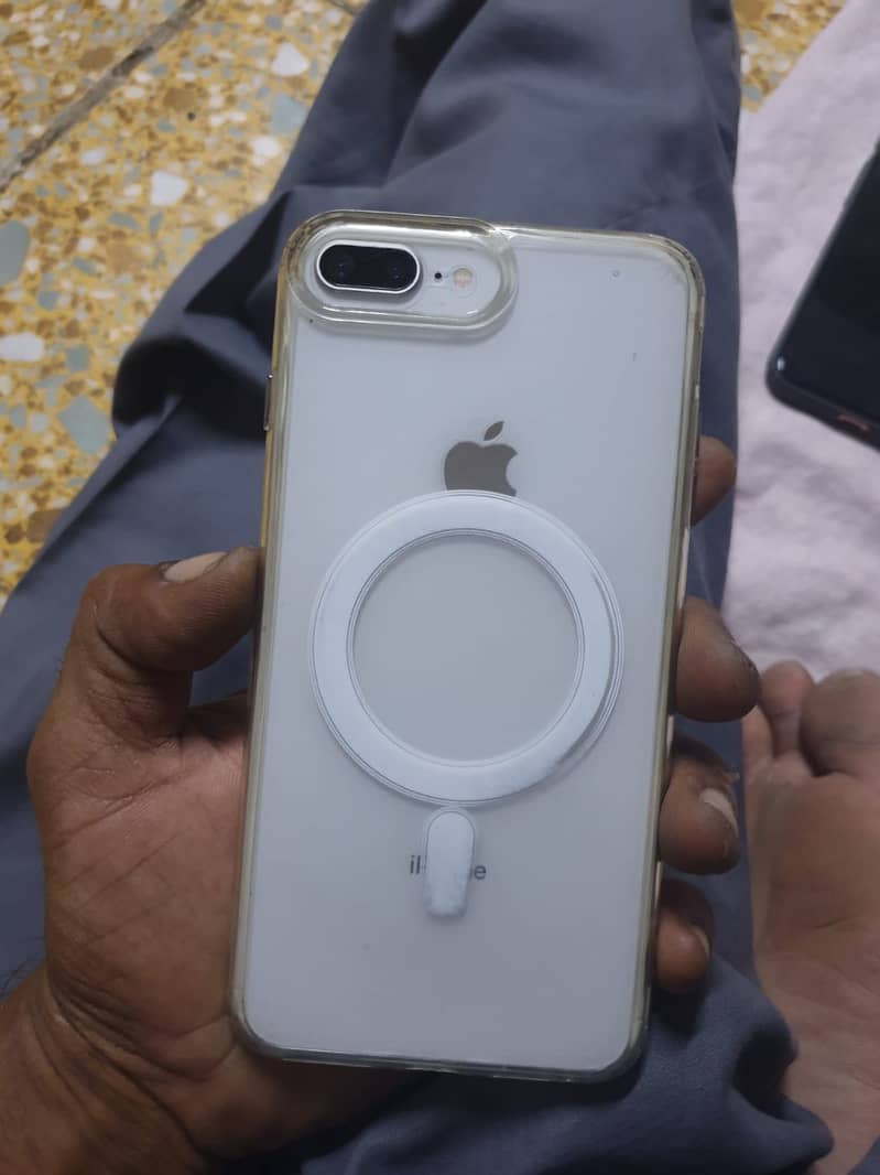 iPhone 8 Plus 5