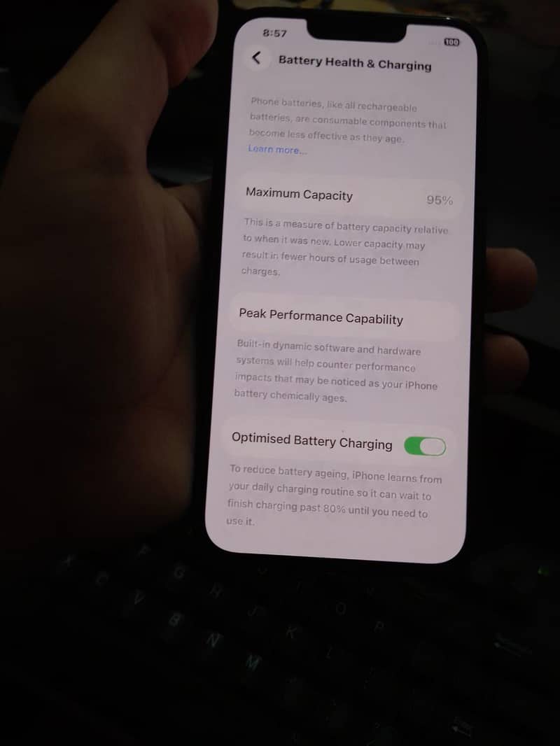 IPhone 13 10/10 condition 4