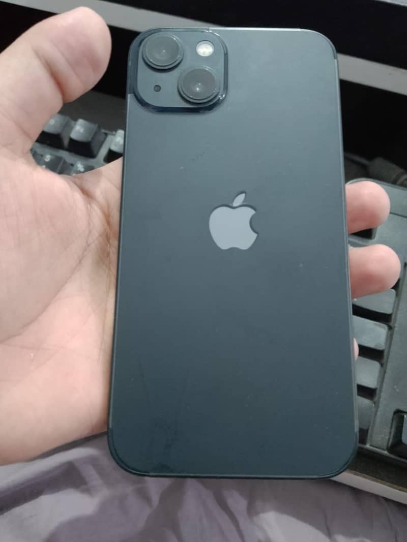 IPhone 13 10/10 condition 8