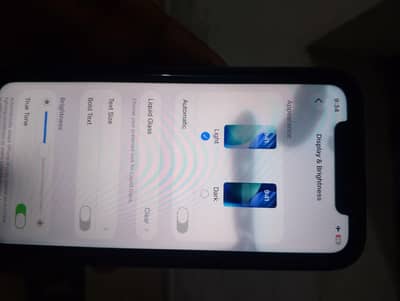iphone 11 non pta jv. condition 10 by 10 panel mein shade hai