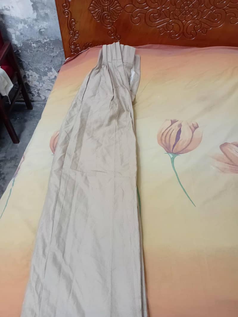 curtains 0