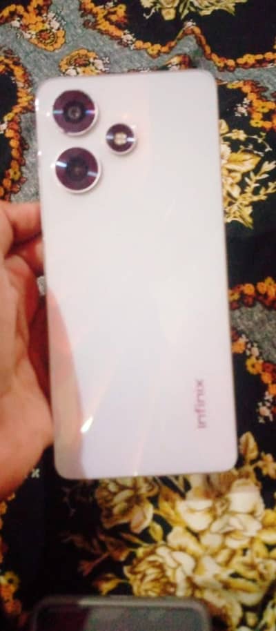 box or original charger bhi ha finger work nahi kar raha