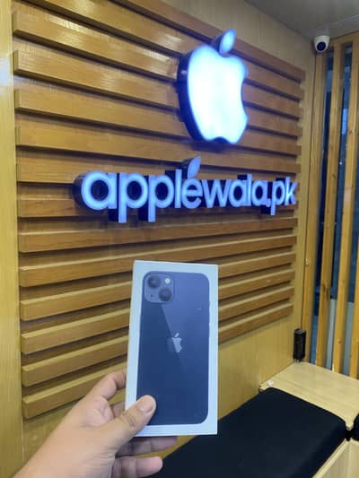 Apple I phone 13 Jv brand new box pack non-activie