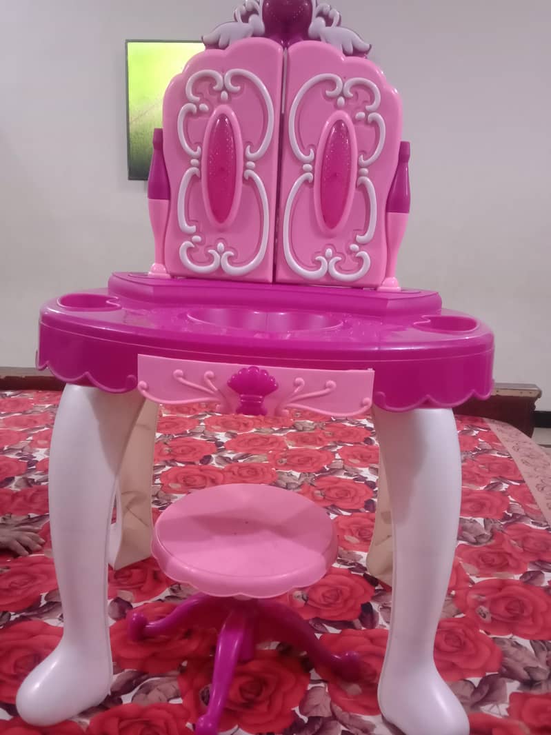 Dressing table with stool 1