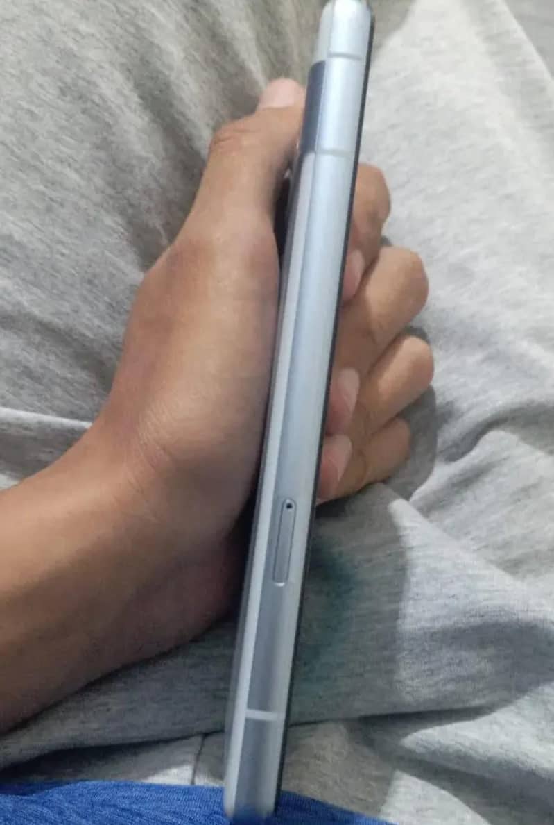 Google Pixel 7A 2