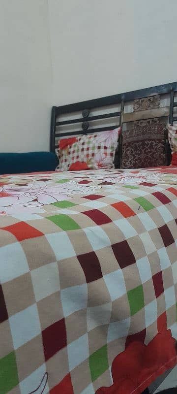 iron bed 2