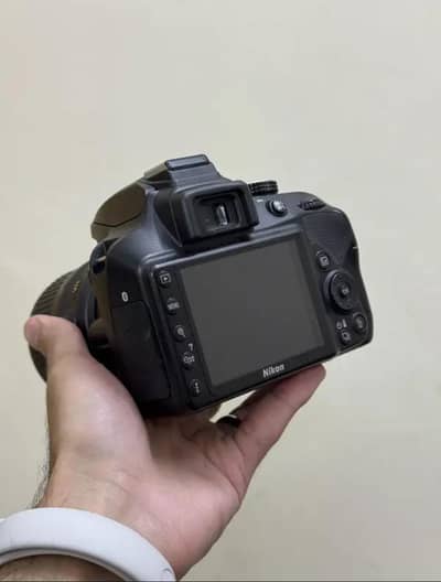 Nikon D3400 lush condition description details