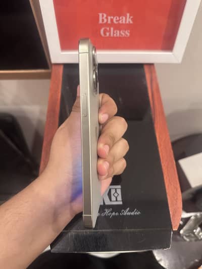 15 pro max 256 gb natural titanium