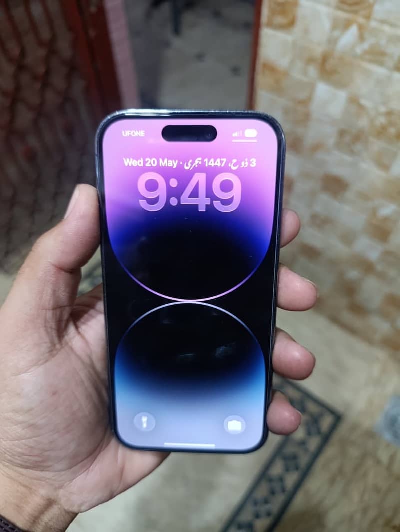 iPhone 14 Pro 1