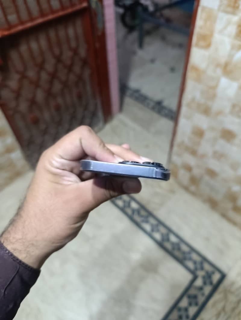 iPhone 14 Pro 3
