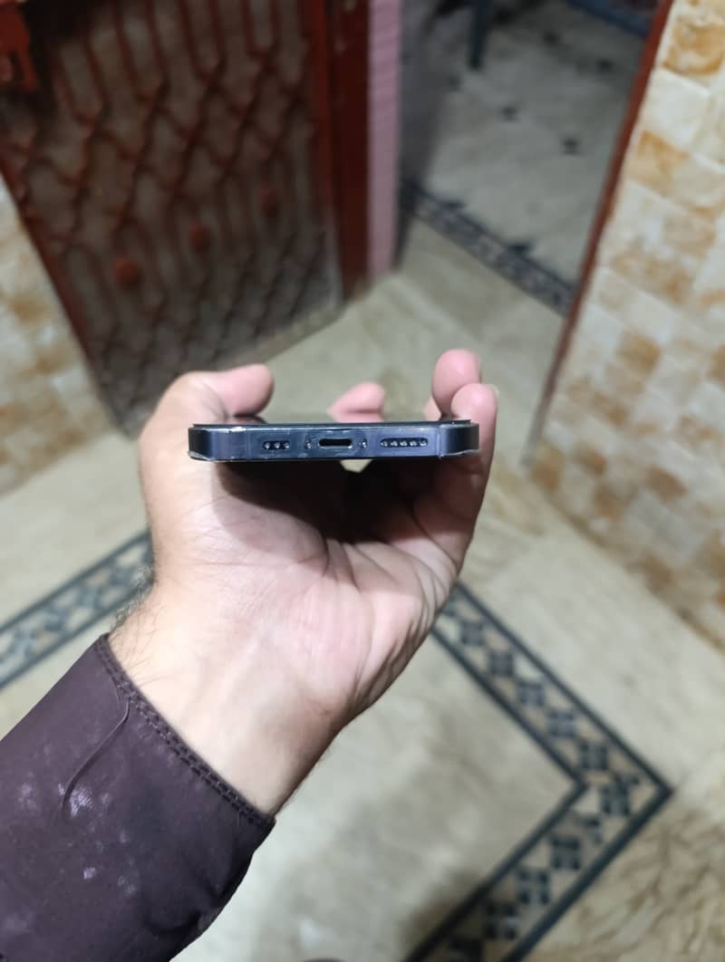 iPhone 14 Pro 5
