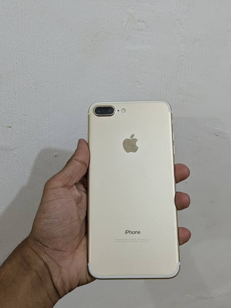 Apple iPhone 7 Plus 1