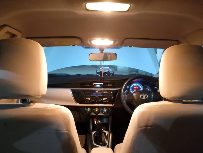 Toyota corolla gli 2017 1