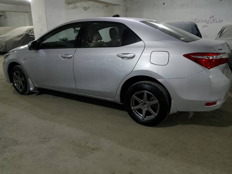 Toyota corolla gli 2017 3