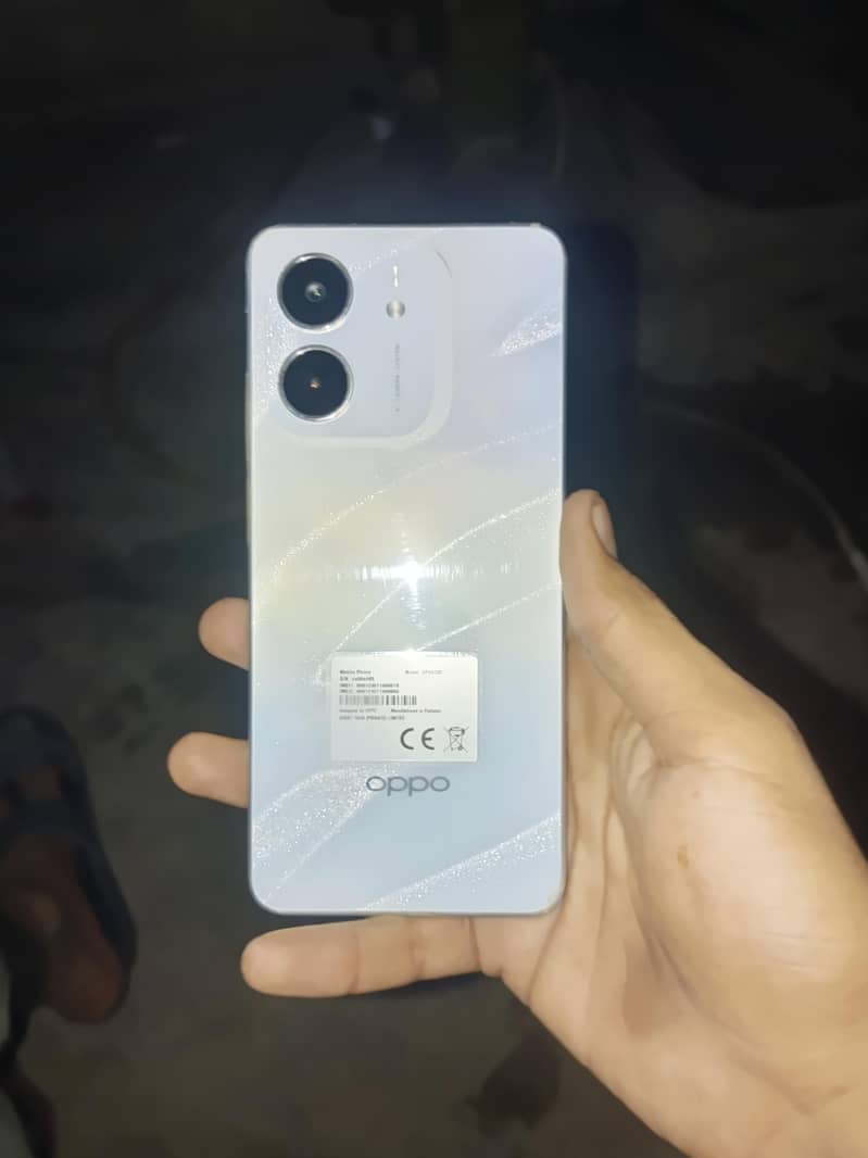 32000 0
