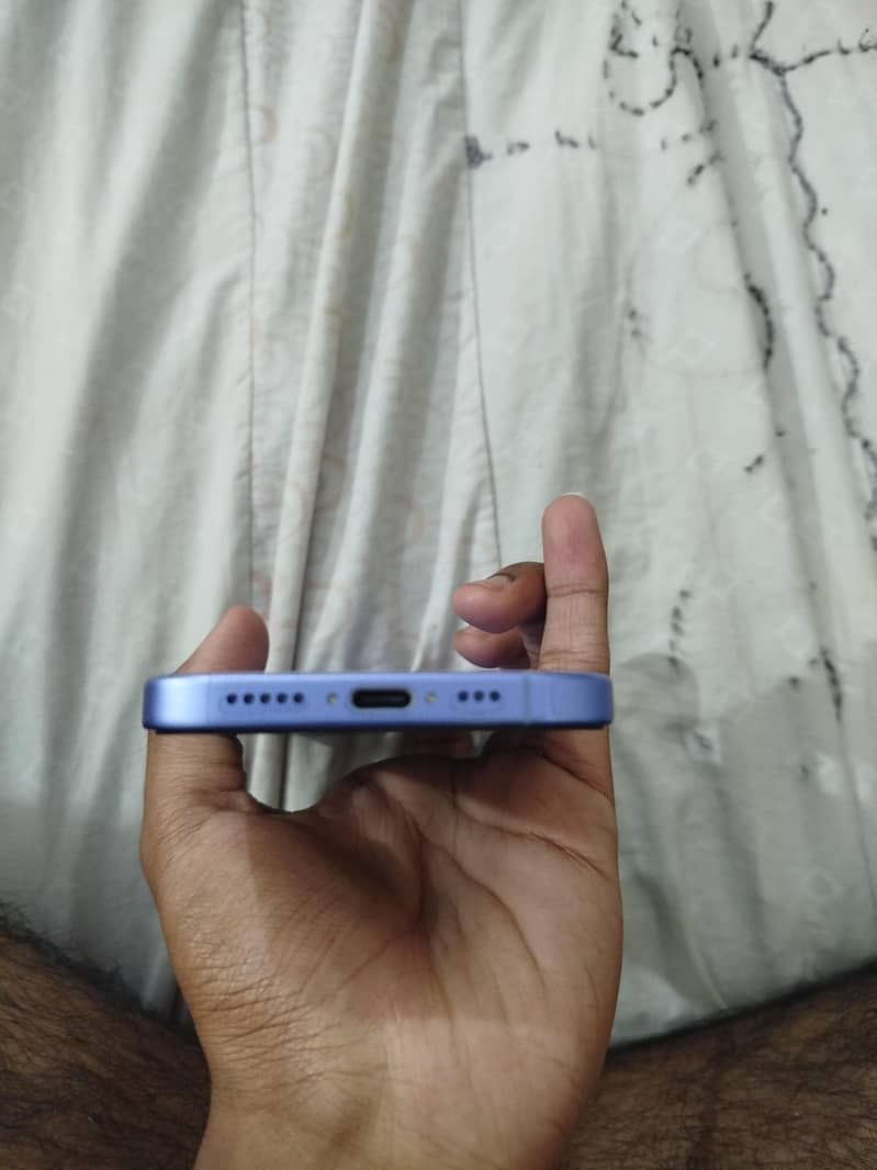 iPhone 16 JV 5