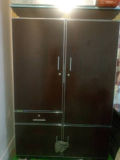 2 door wardrobe