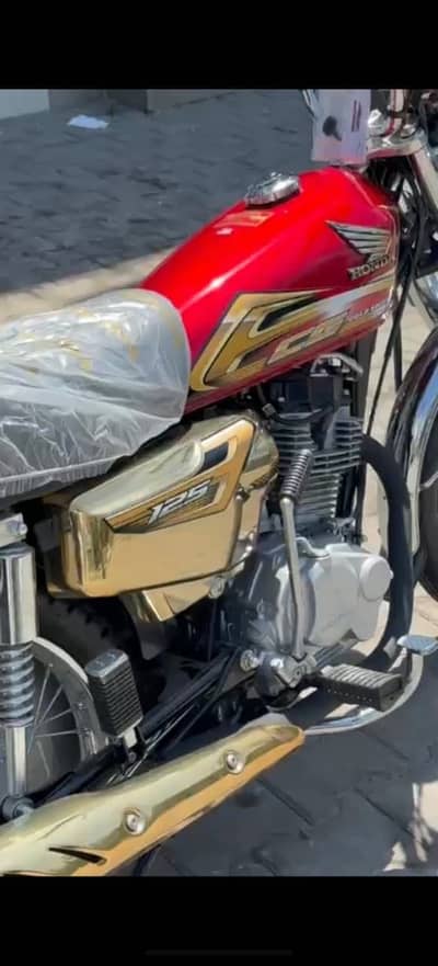 Honda CG 125 S Gold  60 km used only maza lene wale bilkul dur rahen