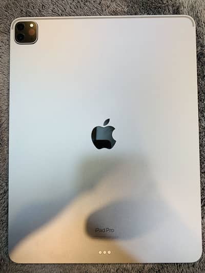 Ipad pro 12.9 6th gen M2