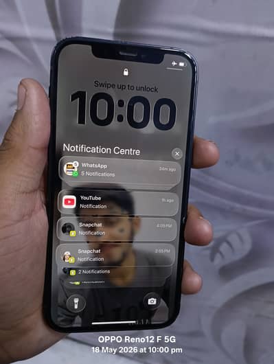 iPhone 12 64GB 10/10 condition Non pat