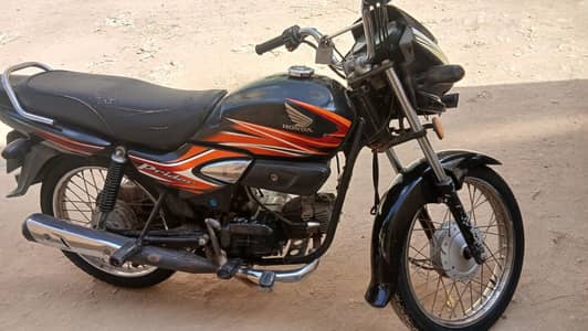 Honda Pridor 2018 Black Color