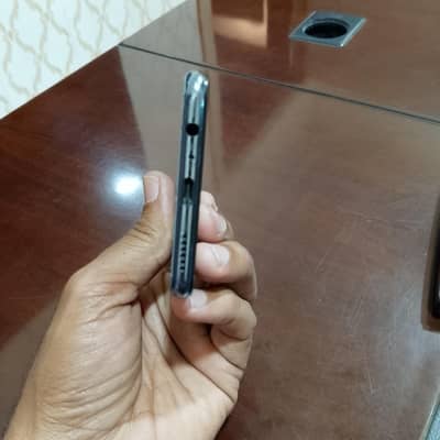 vivo V21E