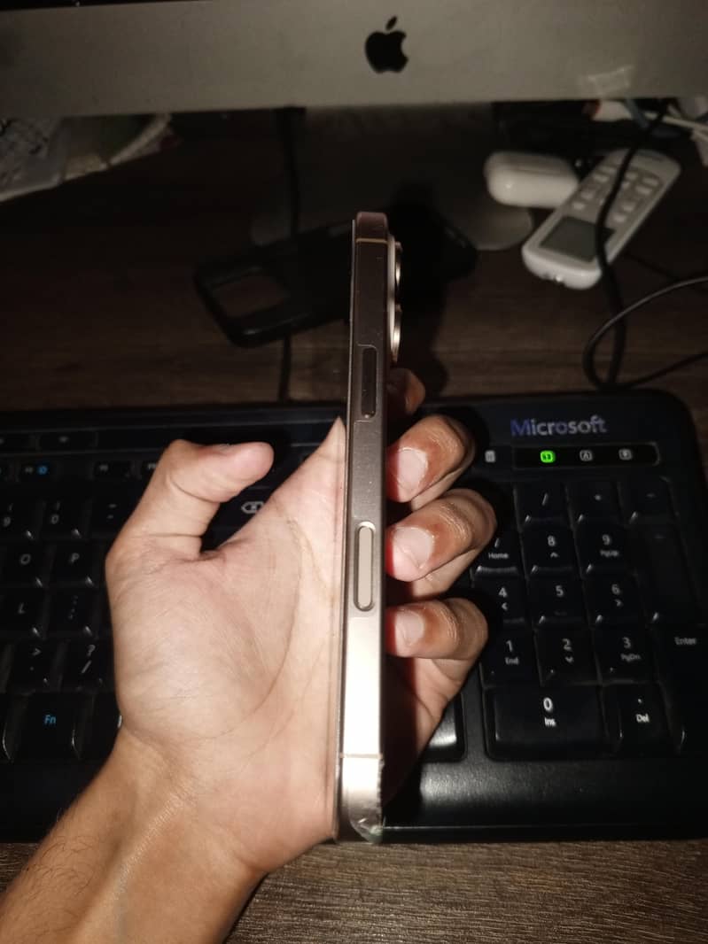 iphone 16 pro 3