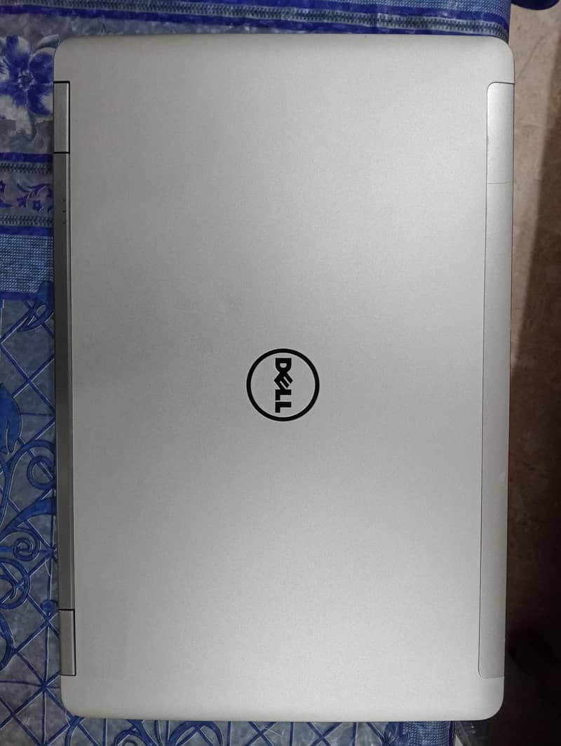 DELL PRECISION M2800 1