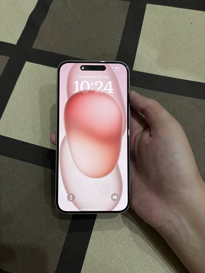 Iphone 15 plus 4