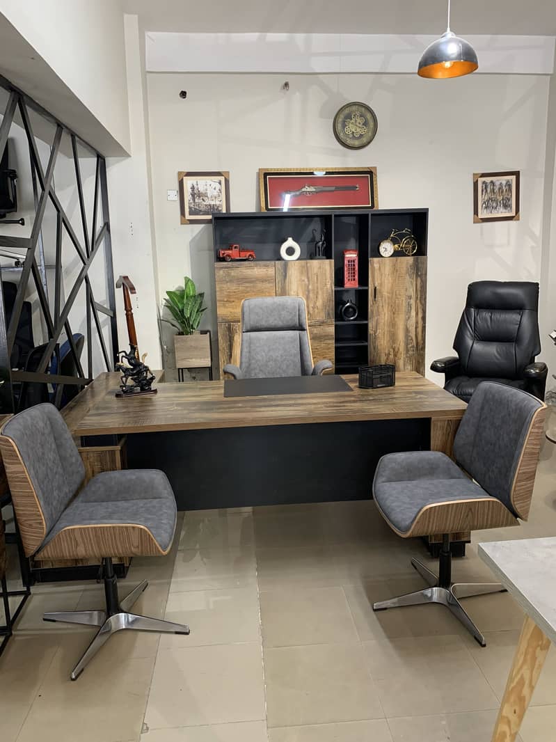 Executive table/ office table 1