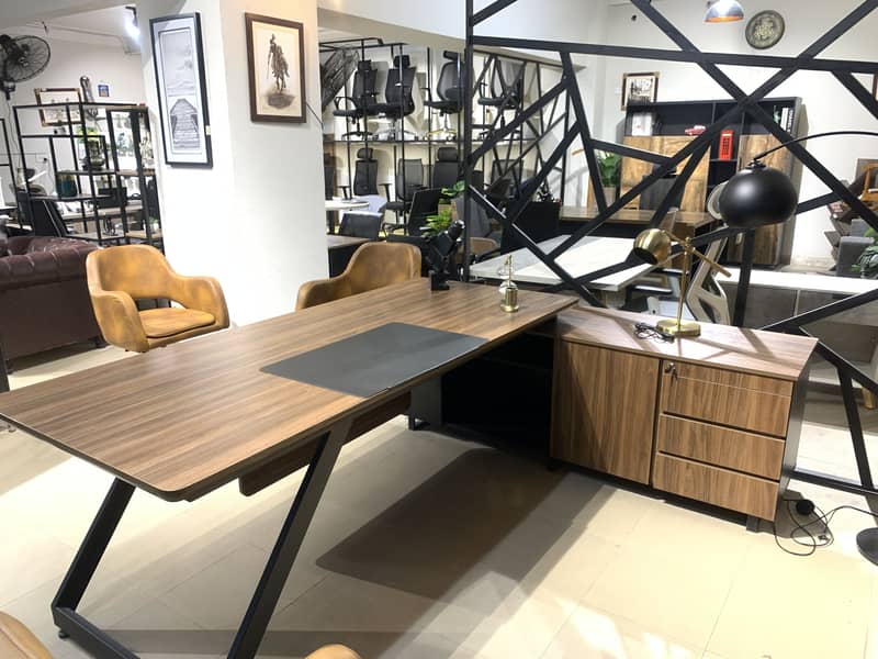 Executive table/ office table 8