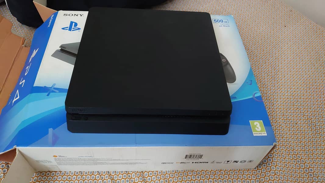 ps4 slim 1