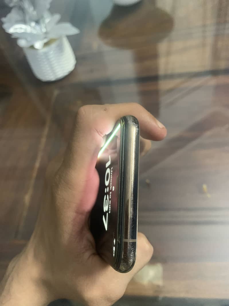 iPhone xs 2
