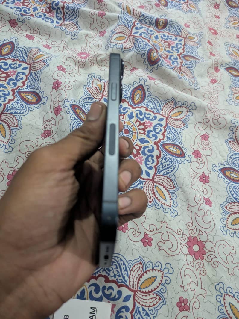 iphone 14 sim lock 2
