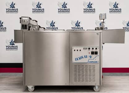 Ice popsicles machine carpigiani