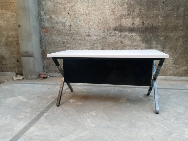 Gaming table/ workstation table 12
