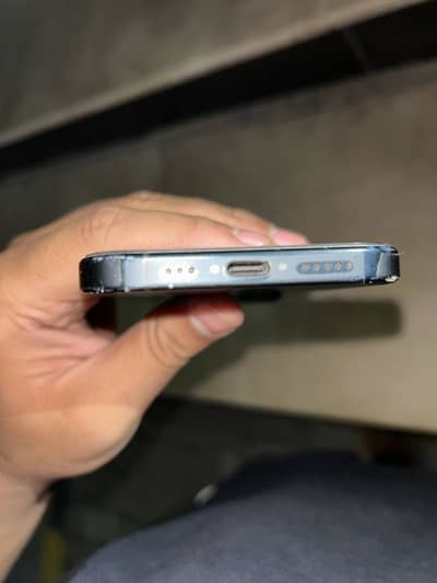 Iphone 16 {JV }