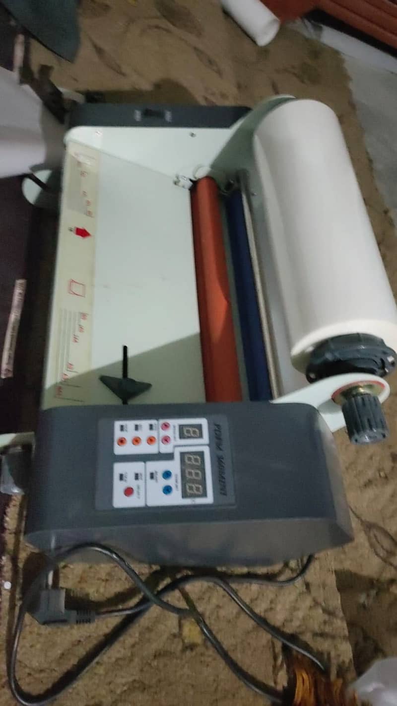 Roll lamination machine 0