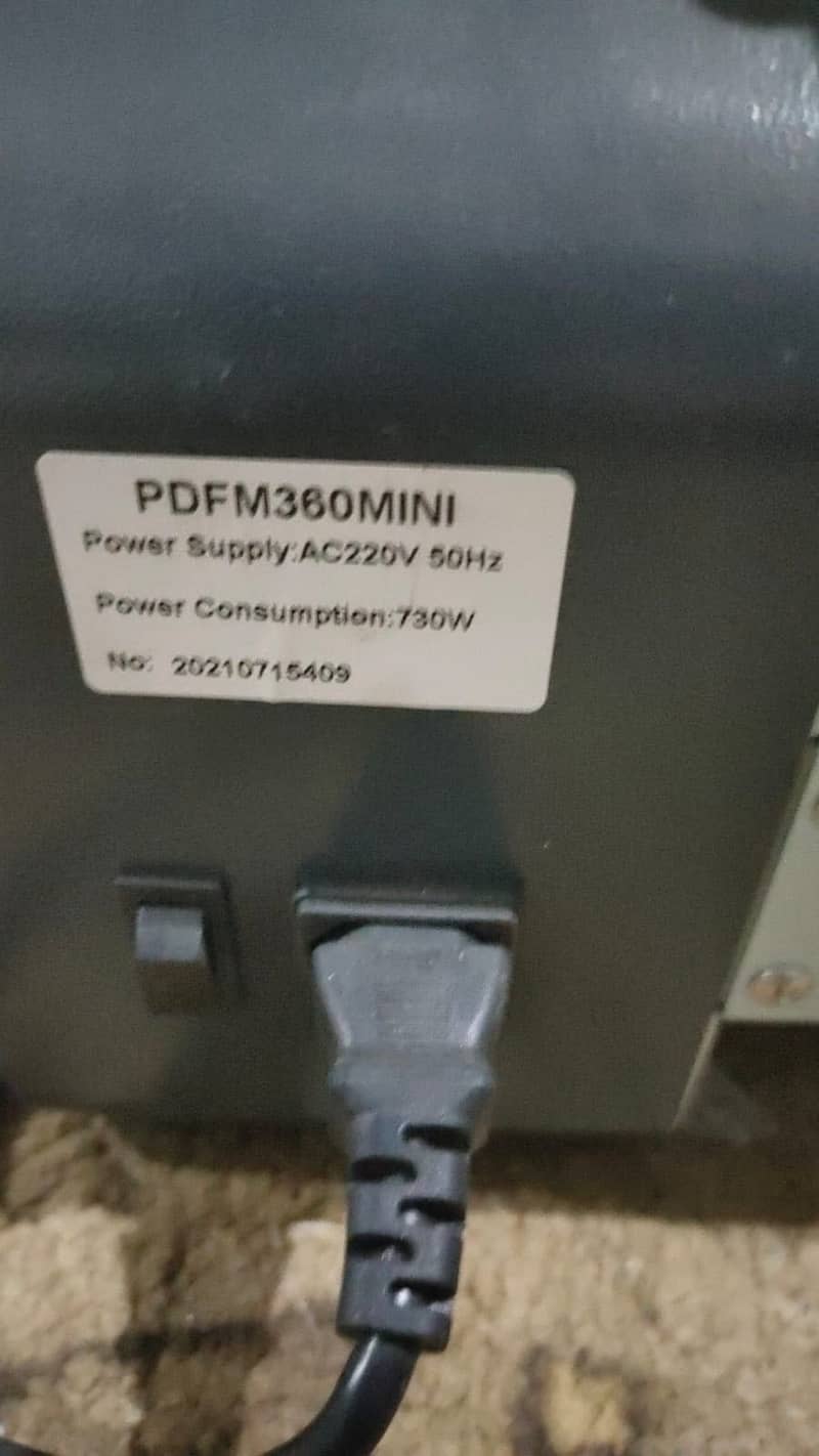 Roll lamination machine 1