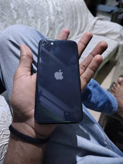 iphone se 2022  (128)(GB) Pta approved