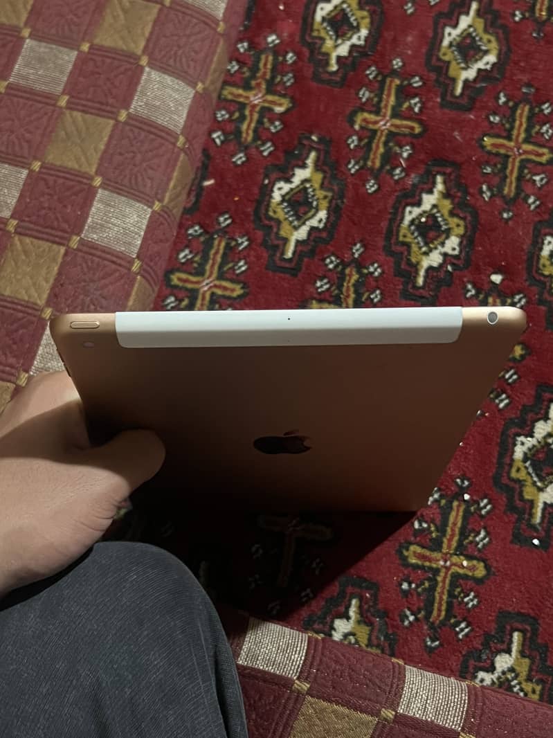 Ipad 8th generation sim varient 2