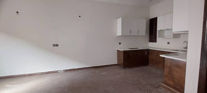 5 Bed Dd 150 Sq Yards Town House
